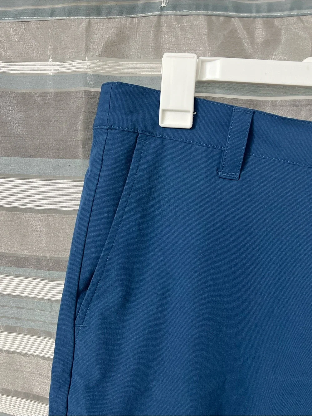 Banana Republic Men's Blue Flat-Front Tech Performance Shorts